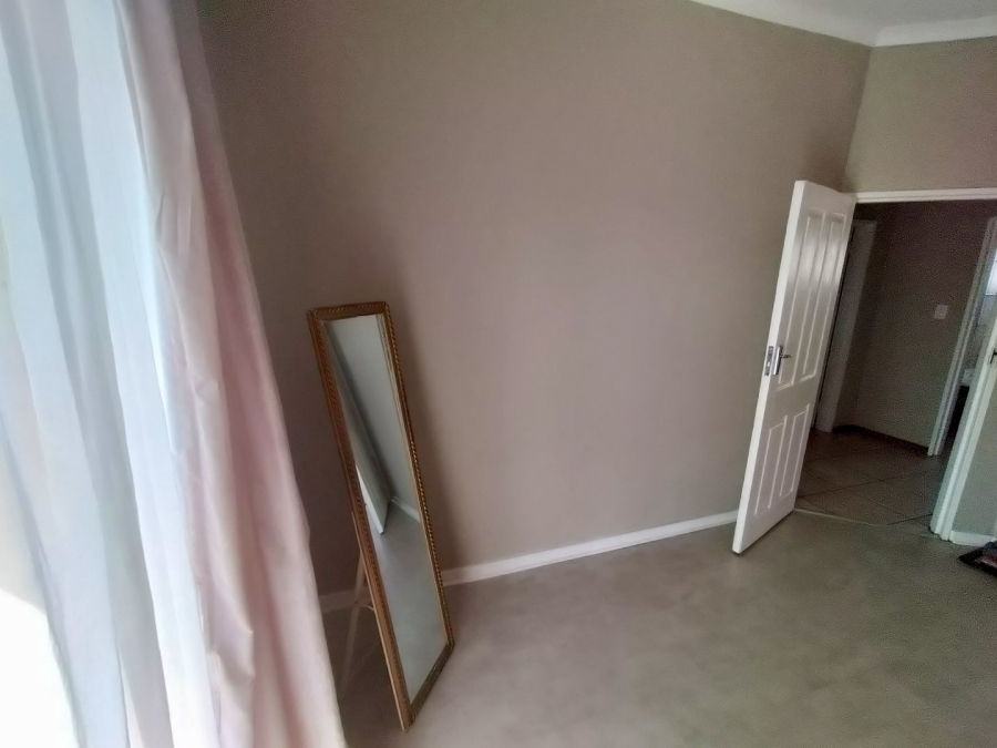 3 Bedroom Property for Sale in Langenhovenpark Free State